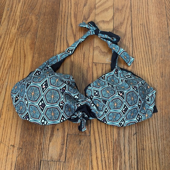 Coco Reef Reversible Verso Bikini Top All over pattern black 36/38DD NWOT - Picture 4 of 7